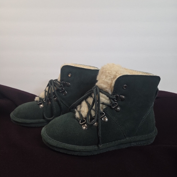 BearPaw Shoes - BEARPAW Kerri Dark Green Lace-Up Boots | Wool & Sheepskin | NeverWet™ | NWOT 6
